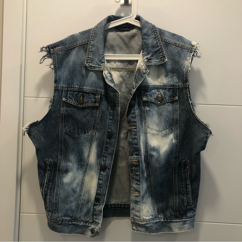 Acid wash distressed denim vest